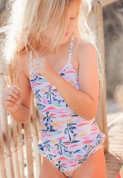 Comment choisir un maillot de bain fille? - Lison Paris