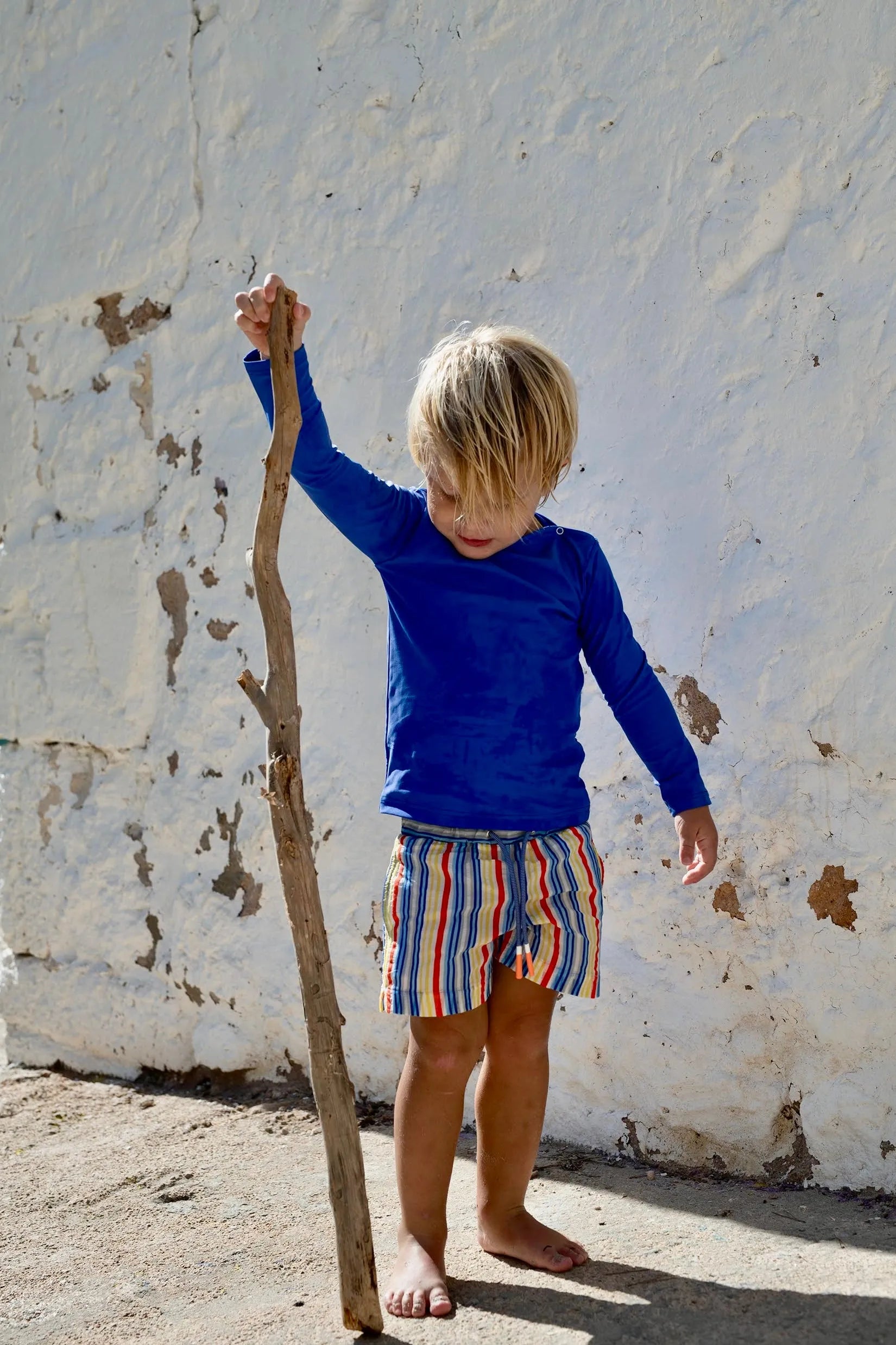 Short de bain garçon, rayures multicolores | NAPOLI - Lison Paris