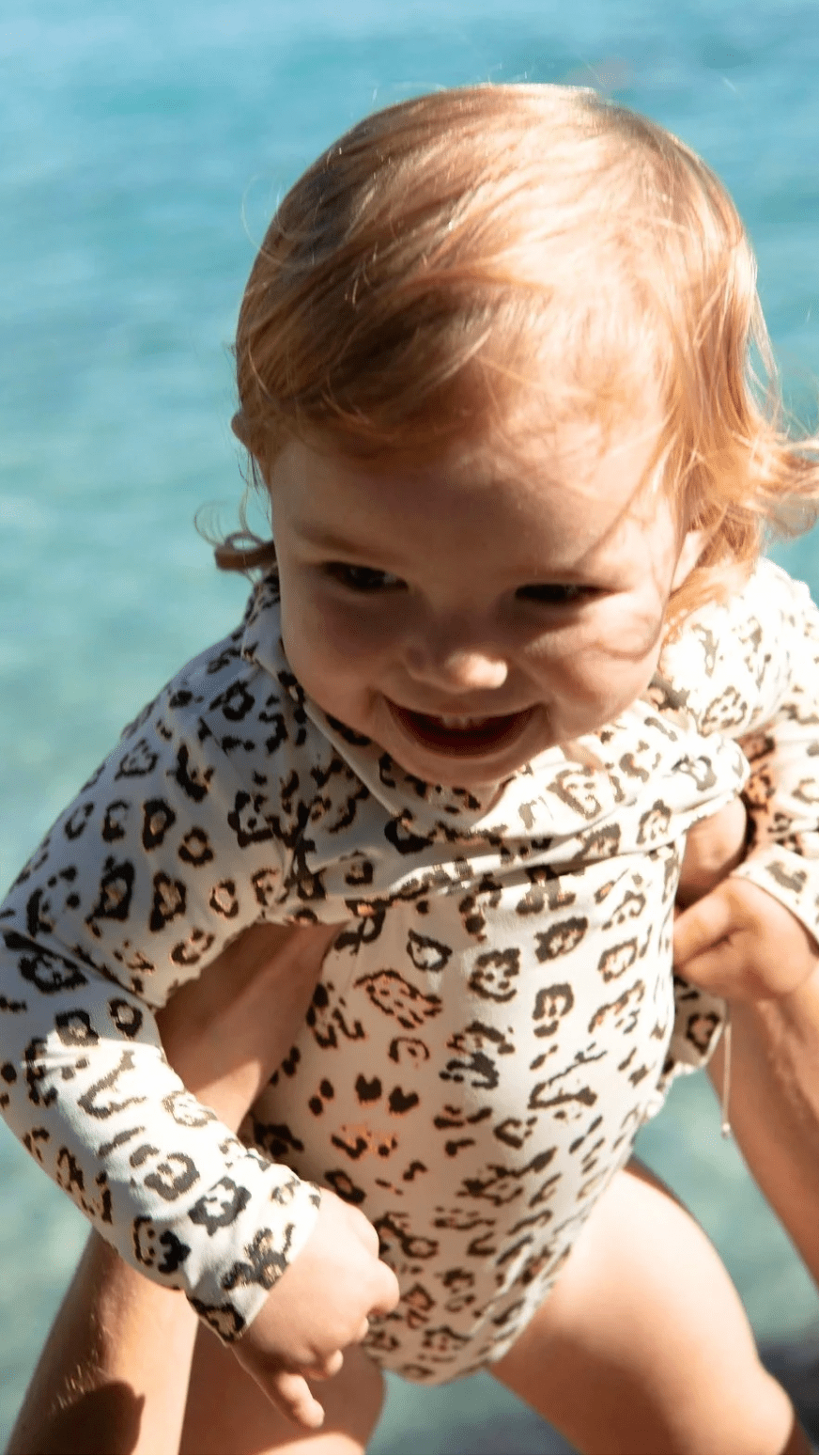 Long-sleeve swimsuit for baby girls, khaki leopard print | SAVANNA BABY