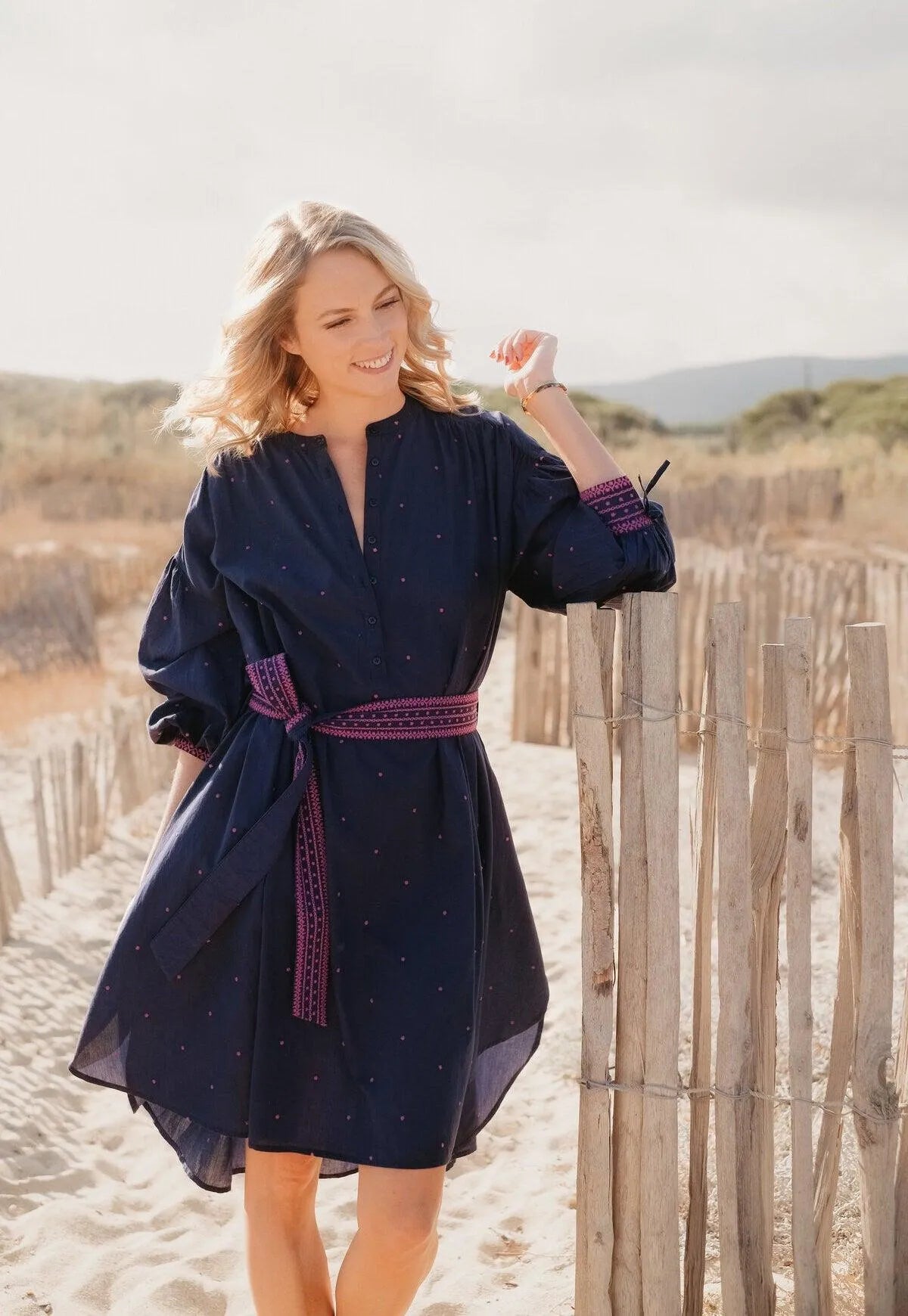 Robe de plage manches longues marine | SANTORIN - Lison Paris